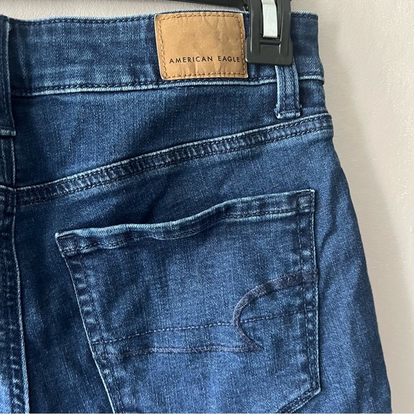 🛍️American Eagle Outfitters Hi-Rise Shorties Double Button Size 4 - Picture 5 of 7
